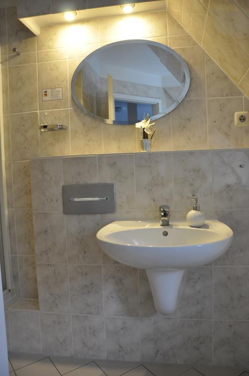 הוווכט Basalt Hotel Restaurant Lounge מראה חיצוני תמונה